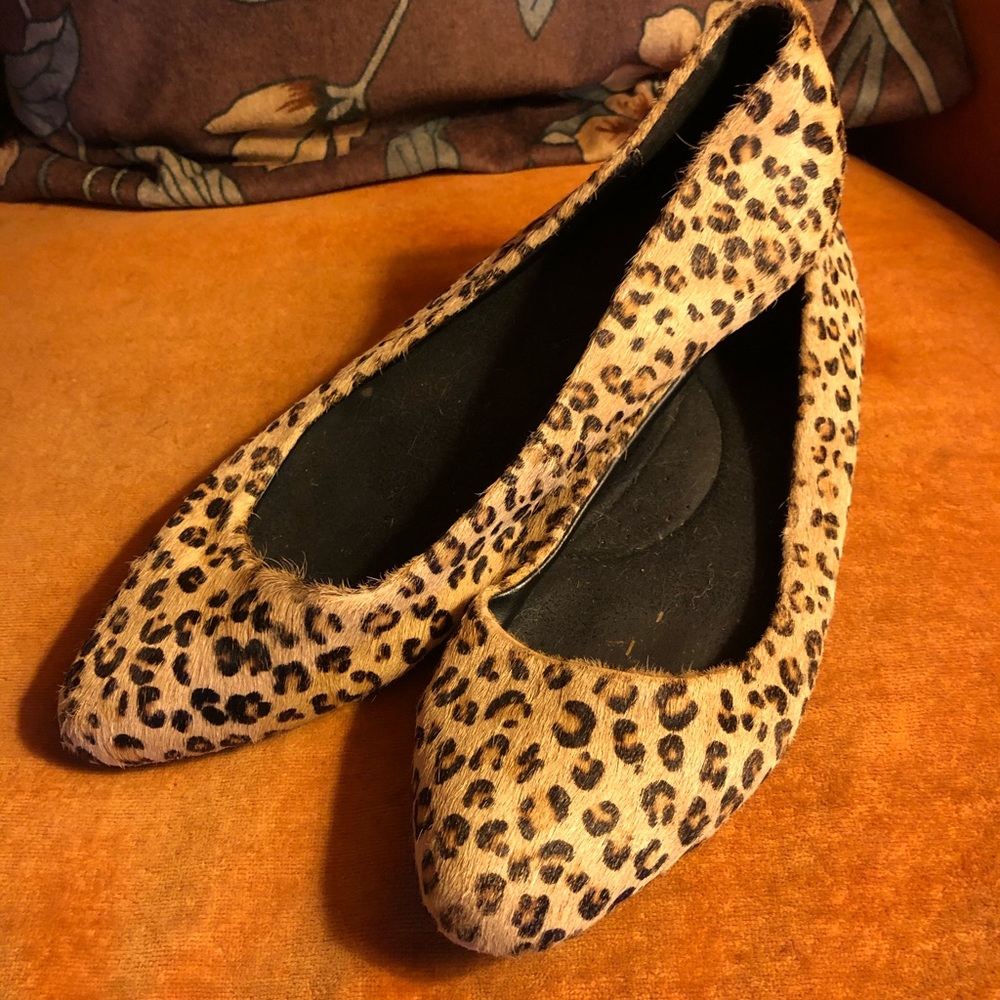 leopard print faux fur pointy toe flats